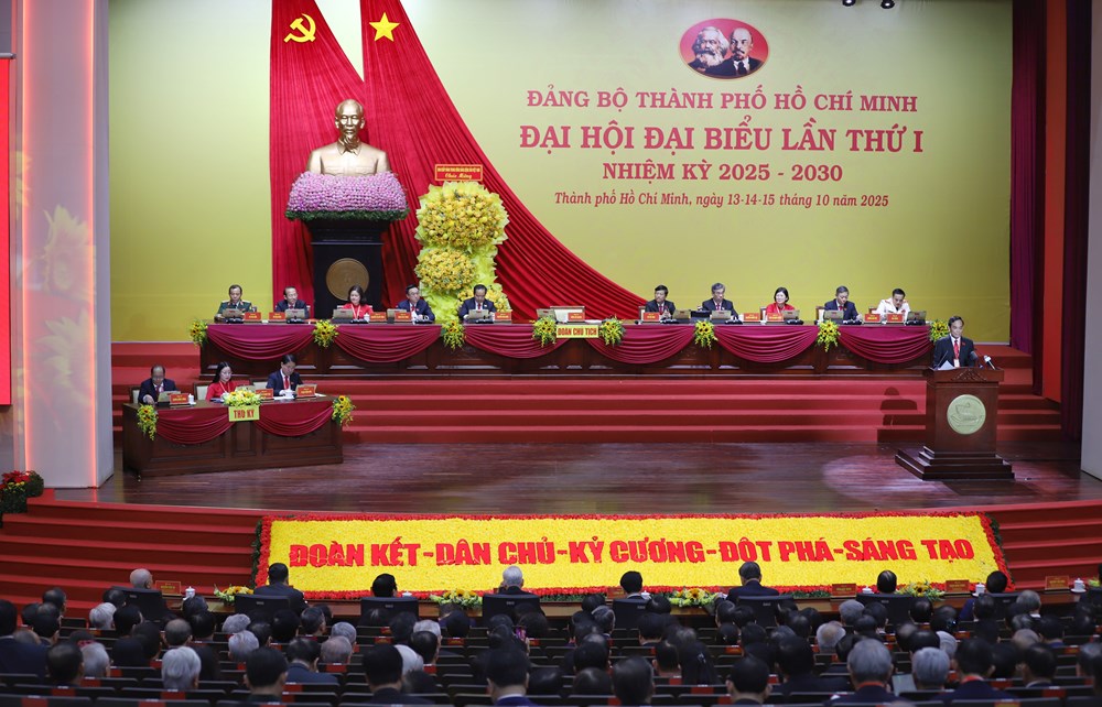 Khai mạc trọng thể Đại hội đại biểu Đảng bộ TPHCM lần thứ I, nhiệm kỳ 2025-2030 - ảnh 1