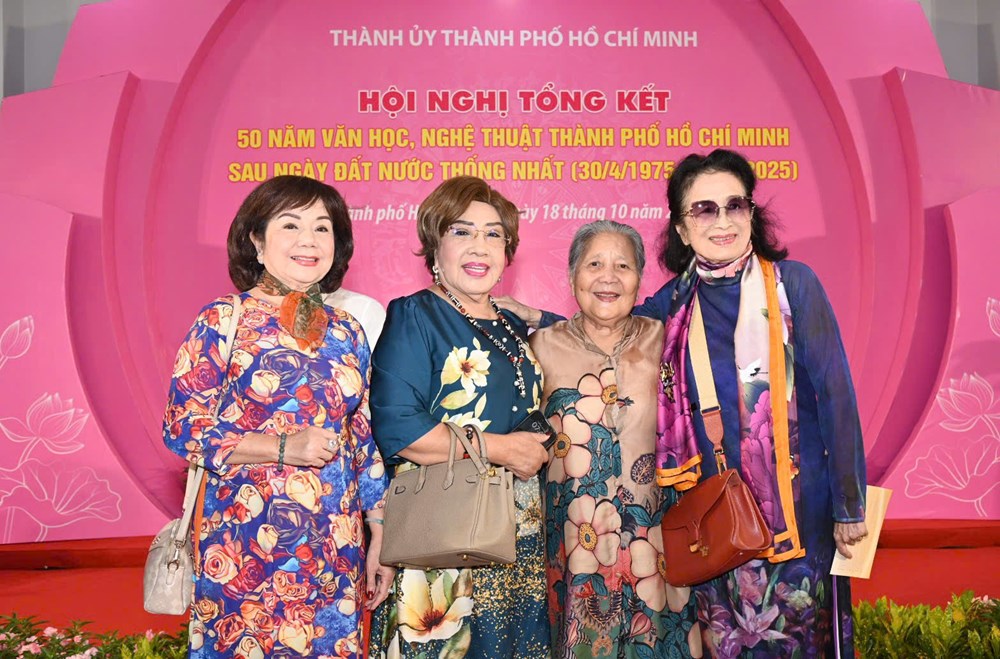 Tổng kết 50 năm Văn học, Nghệ thuật sau ngày đất nước thống nhất - ảnh 19