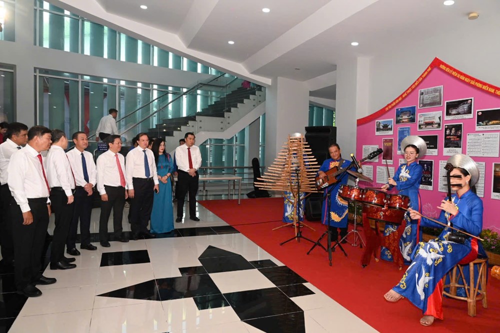 Tổng kết 50 năm Văn học, Nghệ thuật sau ngày đất nước thống nhất - ảnh 9