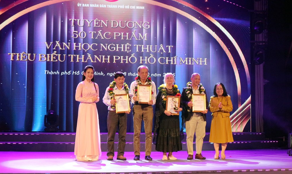Khai mạc 'Những ngày Văn học – Nghệ thuật' và tôn vinh 50 tác phẩm tiêu biểu - ảnh 4