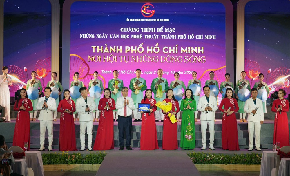 Bế mạc ‘Những ngày Văn học – Nghệ thuật TP.HCM’ 2025 - ảnh 1