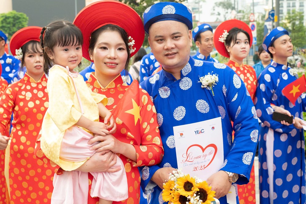 TP.HCM tổ chức “Lễ cưới tập thể” cho 50 đôi uyên ương - ảnh 6