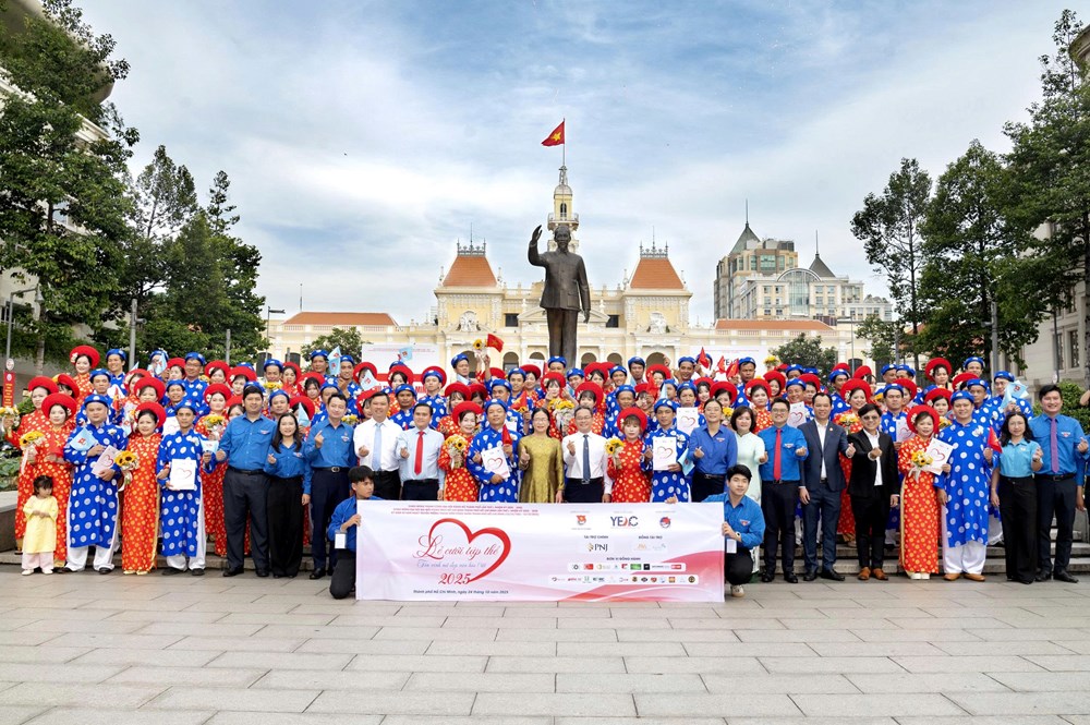 TP.HCM tổ chức “Lễ cưới tập thể” cho 50 đôi uyên ương - ảnh 1