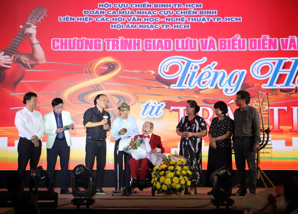 Dấu ấn 33 năm của Đoàn Ca Múa Nhạc Cựu Chiến binh TP.HCM - ảnh 2