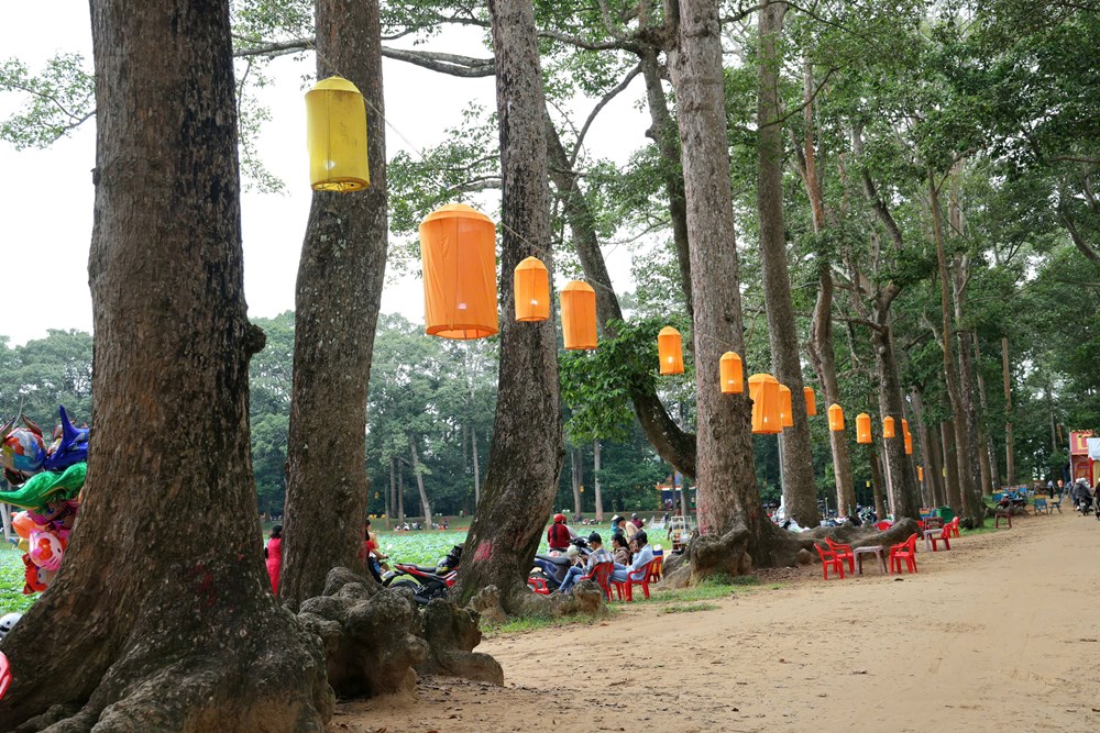 Khai mạc trưng bày các sản phẩm đặc trưng của đồng bào Khmer - ảnh 7