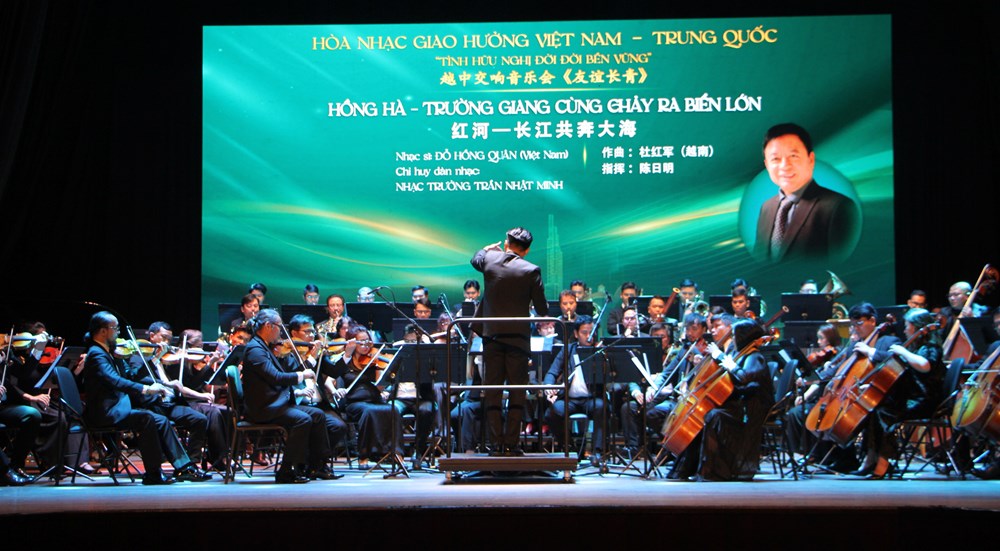Liên hoan Âm nhạc toàn quốc mở rộng 2025 khép lại với chương trình giao hưởng Việt – Trung - ảnh 17