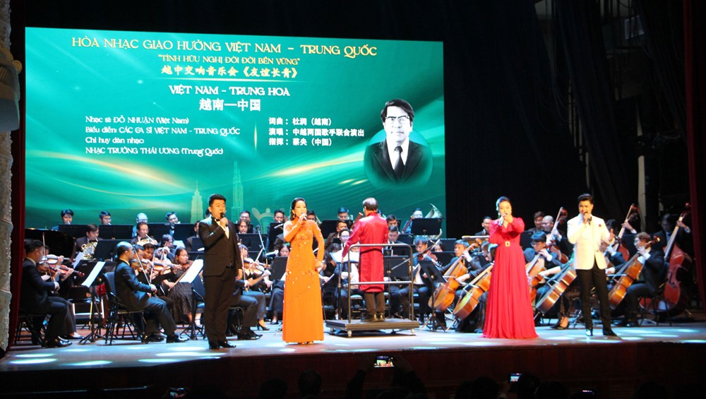 Liên hoan Âm nhạc toàn quốc mở rộng 2025 khép lại với chương trình giao hưởng Việt – Trung - ảnh 1