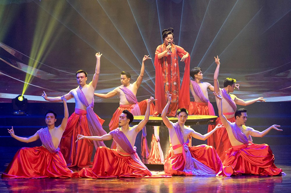 Liên hoan Âm nhạc toàn quốc mở rộng 2025 khép lại với chương trình giao hưởng Việt – Trung - ảnh 4