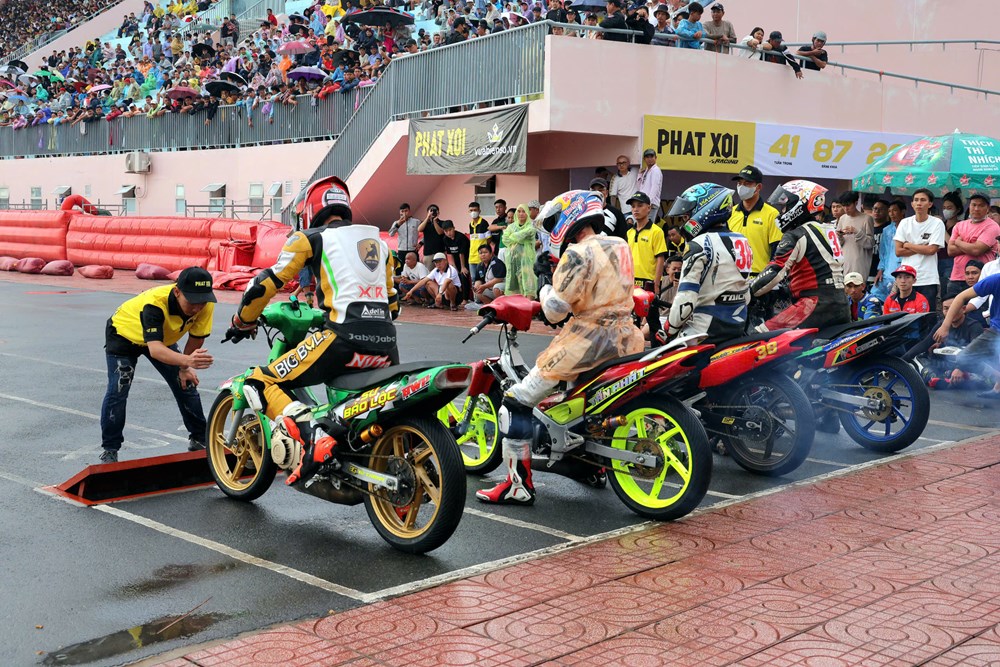 40 câu lạc bộ tranh tài tại Giải đua xe Mô tô toàn quốc 2025 - ảnh 1