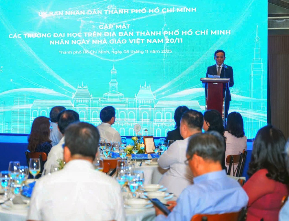 Bí thư Thành ủy TP.HCM giải đáp những vấn đề "nóng" của các trường đại học  - ảnh 2