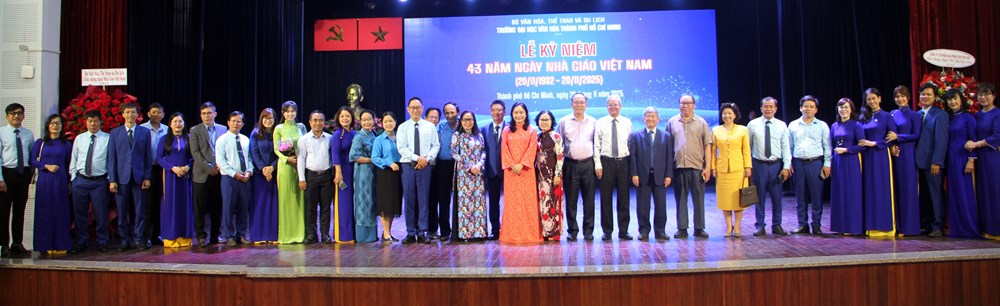 Trường ĐH Văn hóa TP.HCM kỷ niệm Ngày Nhà giáo Việt Nam 20.11 - ảnh 5