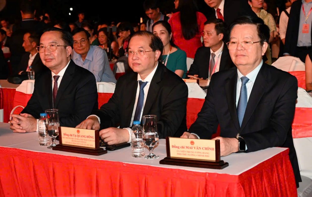 TP.HCM bừng sáng đêm khai mạc LHP Việt Nam và đón nhận danh hiệu UNESCO ‘Thành phố sáng tạo toàn cầu về điện ảnh’ - ảnh 5