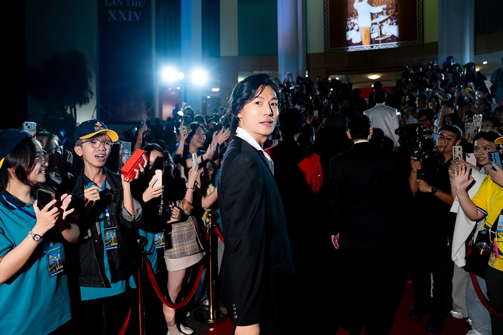 Hiếu Nguyễn có hai phim cùng đoạt giải Vàng và Bạc tại LHP Việt Nam lần thứ XXIV - ảnh 3