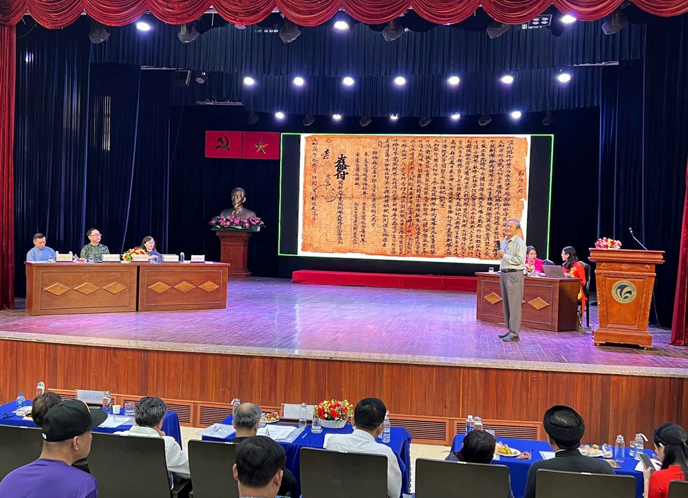 Tư liệu cổ trong cộng đồng – Giá trị di sản và hướng phát triển đào tạo - ảnh 1