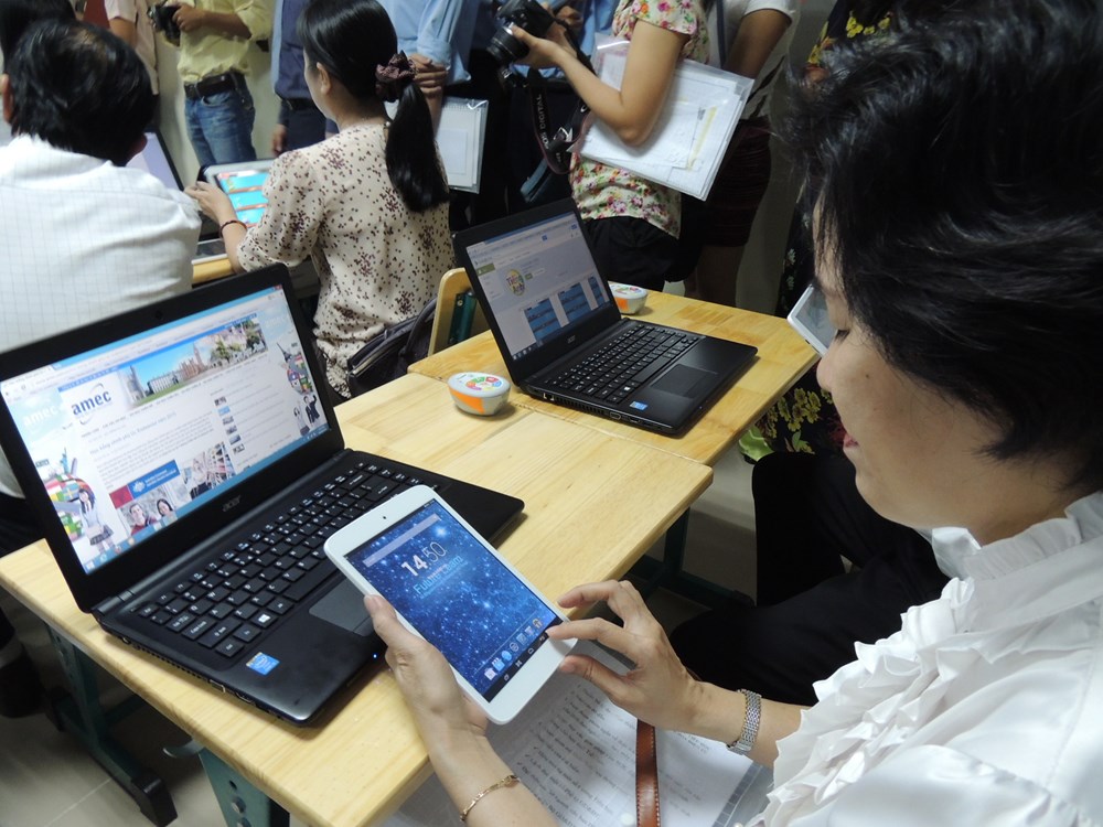 Bộ GD&ĐT lấy ý kiến dự thảo Thông tư về sách giáo khoa điện tử - ảnh 1