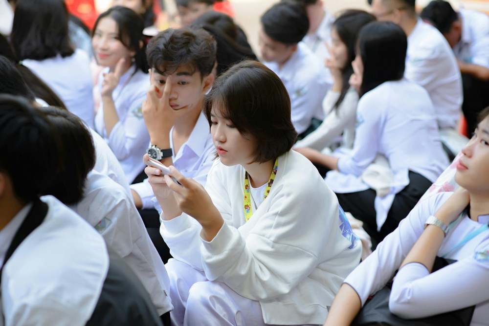 Chuyên gia cảnh báo rủi ro dữ liệu và tâm lý từ thông tin thiếu kiểm chứng - ảnh 1