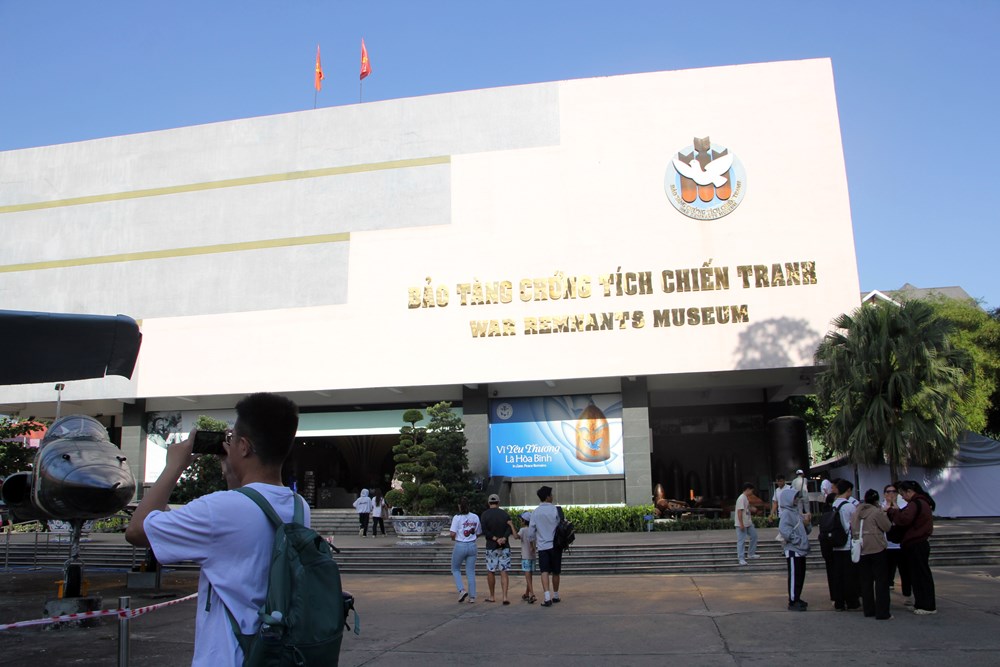 TP.HCM: Cuối năm, dòng người tìm về di tích, bảo tàng - ảnh 11