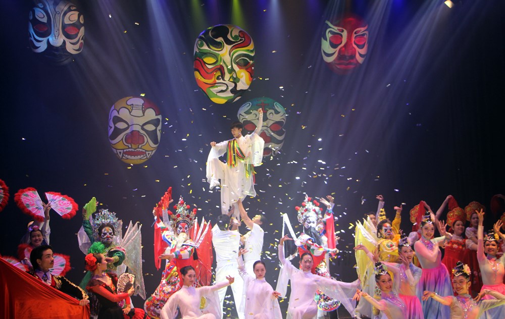 Kịch múa 'Sống': Nỗ lực kết nối di sản với đời sống đương đại - ảnh 10