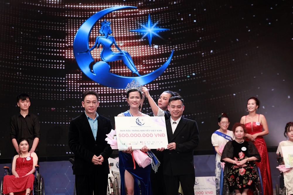 Nguyễn Thị Minh Tâm đăng quang Hoa hậu Trăng khuyết Việt Nam mùa đầu tiên - ảnh 2