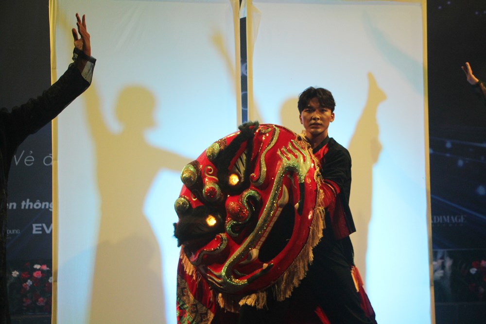 Bùng nổ đêm thi bán kết “Sinh viên thanh lịch 2025-2026“ - ảnh 5