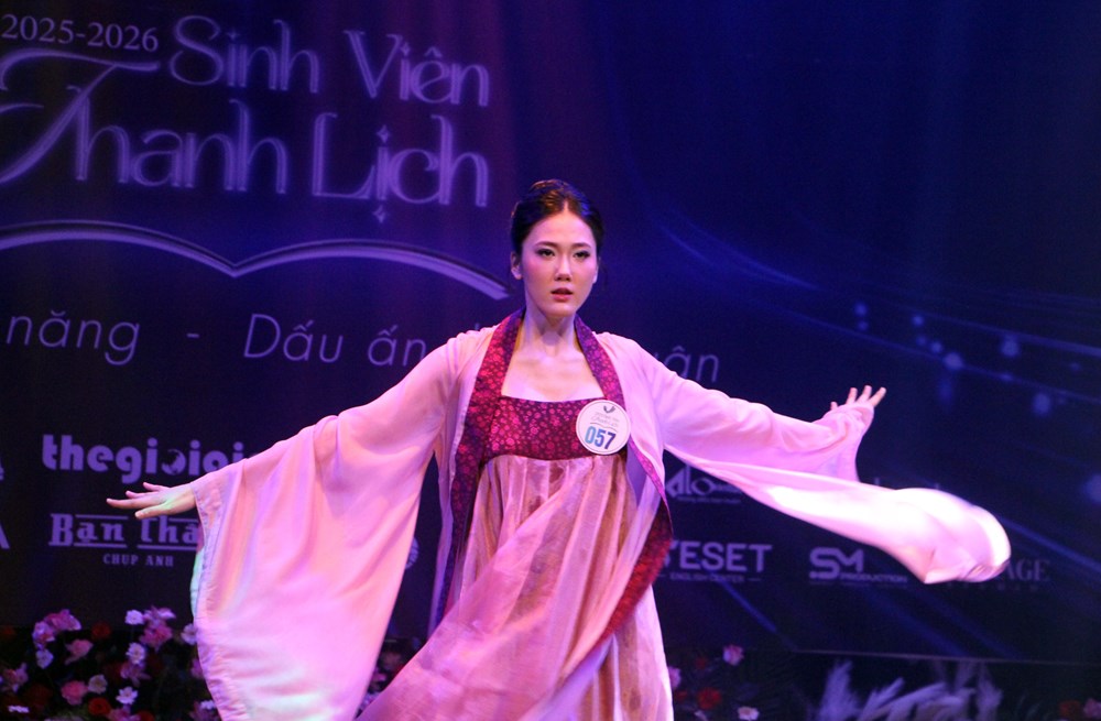 Bùng nổ đêm thi bán kết “Sinh viên thanh lịch 2025-2026“ - ảnh 8