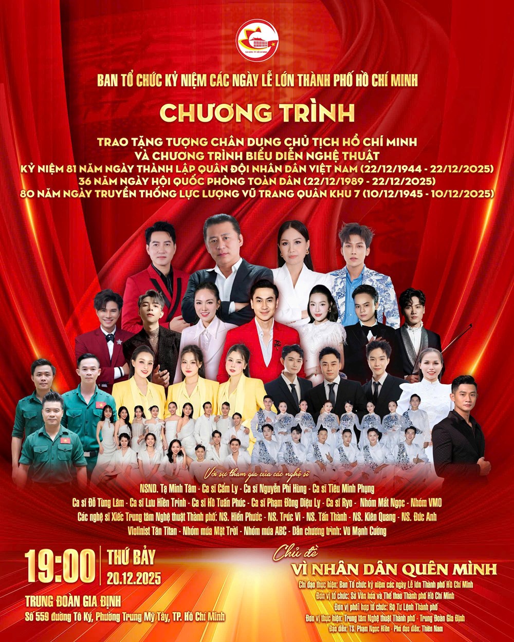 Trao tặng tượng chân dung Bác Hồ và chương trình nghệ thuật “Vì Nhân dân quên mình“ - ảnh 1