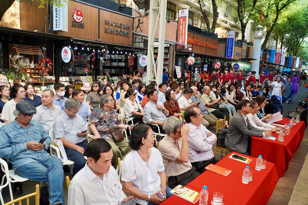 Người làm sách kể chuyện ‘Nghề làm sách’ - ảnh 4