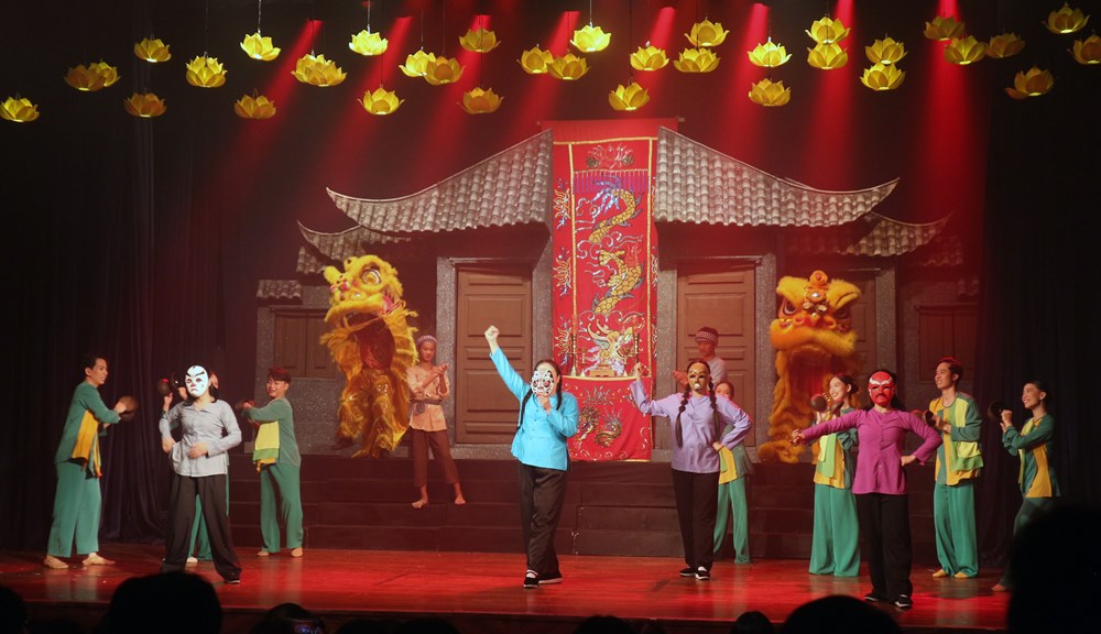 Hát bội “Sắc – ấn ngọc Nam phương” diễn phục vụ miễn phí đến hết năm - ảnh 5