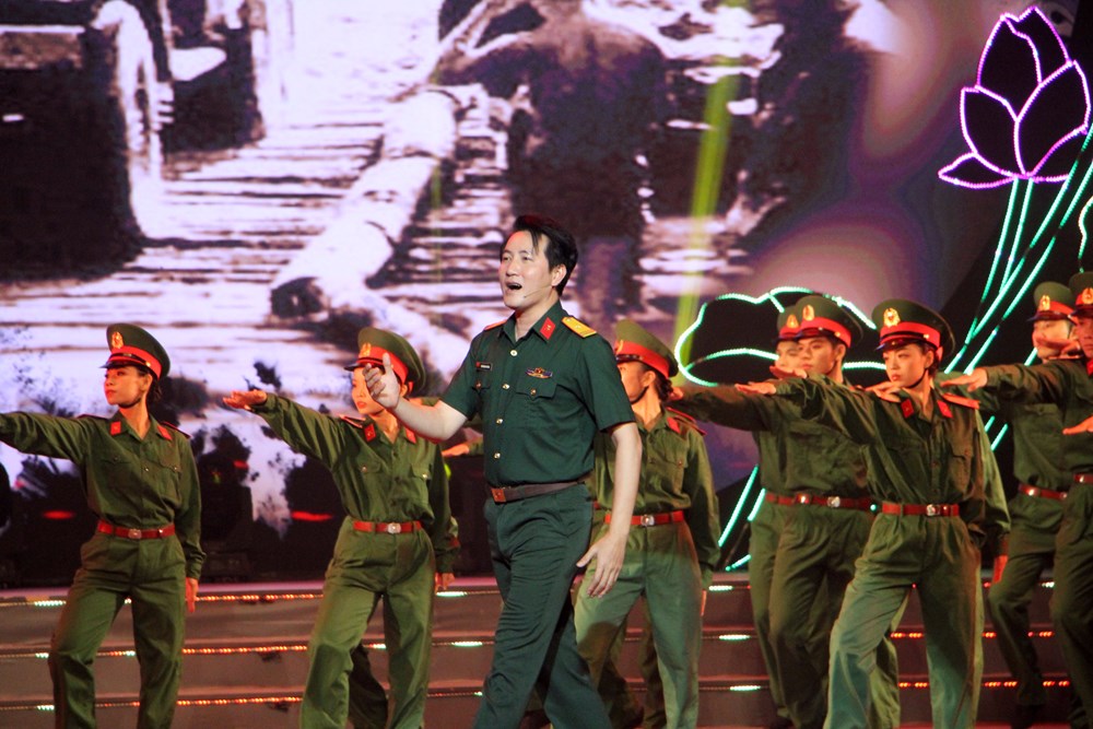 Nhớ Lư Nhất Vũ - Lê Giang qua đêm thơ nhạc “Khúc hát ân tình“ - ảnh 3