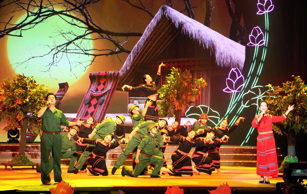 Nhớ Lư Nhất Vũ - Lê Giang qua đêm thơ nhạc “Khúc hát ân tình“ - ảnh 4