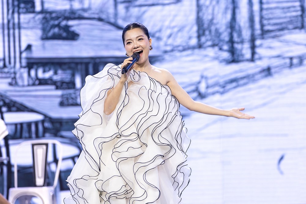 Cẩm Ly, Thanh Ngọc, Hồ Trung Dũng cùng dàn hoa hậu, á hậu hát “Chào năm mới 2026” - ảnh 4