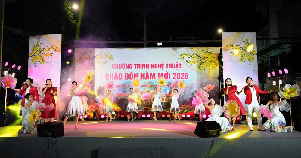 Chương trình nghệ thuật “Thành phố mùa xuân” chào mừng năm mới 2026 - ảnh 10