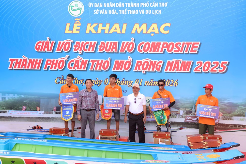 Giải đua vỏ composite TP. Cần Thơ 2025 quy tụ 142 VĐV nhiều tỉnh, thành - ảnh 6