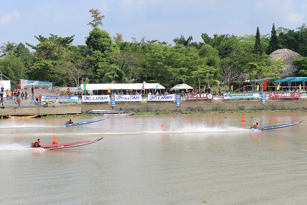 Giải đua vỏ composite TP. Cần Thơ 2025 quy tụ 142 VĐV nhiều tỉnh, thành - ảnh 3