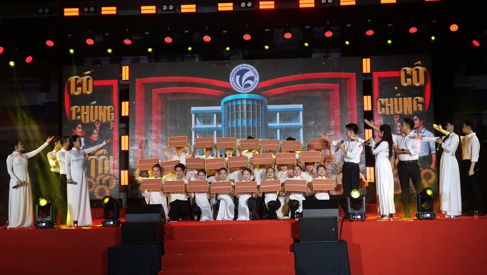 Xúc động chương trình giao lưu nghệ thuật Gala “50 năm - Ngày về“ - ảnh 5