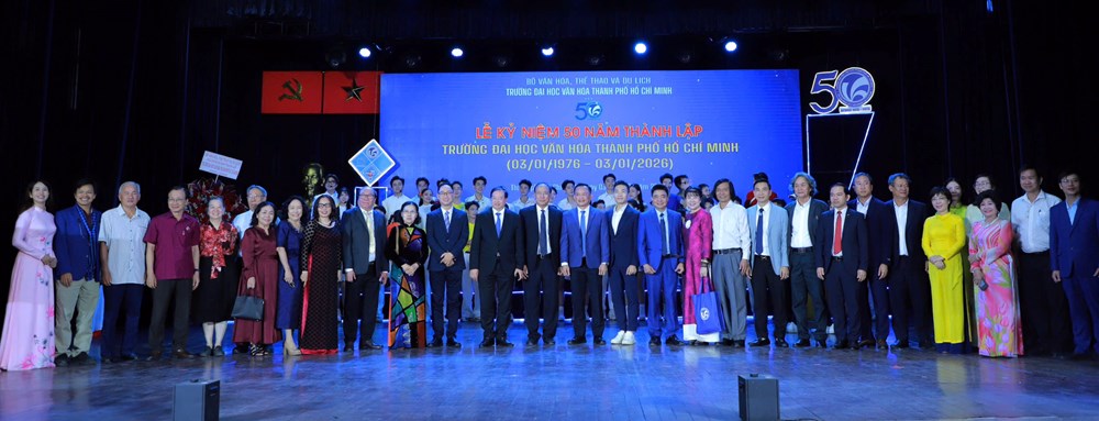 “Trường Đại học Văn hóa TP.HCM cần tiếp tục đổi mới tư duy, nâng cao chất lượng phù hợp giai đoạn mới“ - ảnh 11