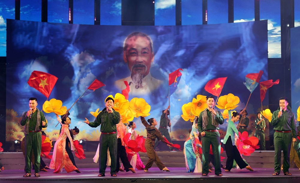 Âm nhạc giáo dục nhân cách và nhân cách trong âm nhạc - ảnh 1