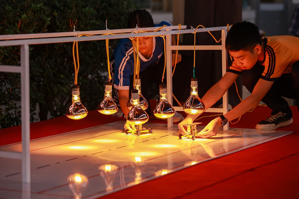 Hội trại STEM 2025: Khơi dậy đam mê khoa học cho học sinh - ảnh 5