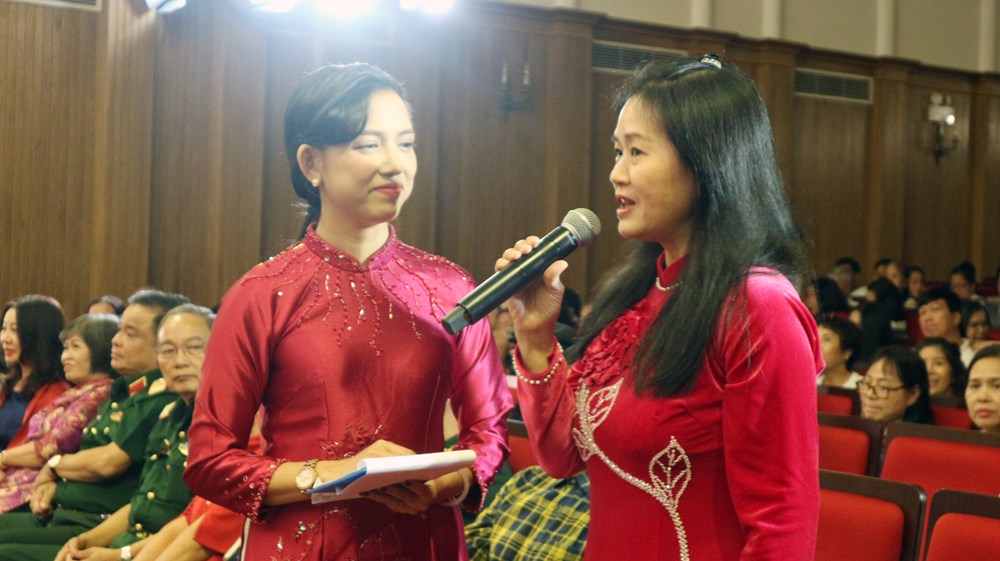 Xúc động đêm nhạc tưởng nhớ “Nhạc sĩ Ánh Dương - Chào em cô gái Lam Hồng“ - ảnh 4