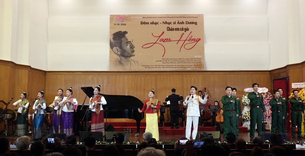 Xúc động đêm nhạc tưởng nhớ “Nhạc sĩ Ánh Dương - Chào em cô gái Lam Hồng“ - ảnh 2