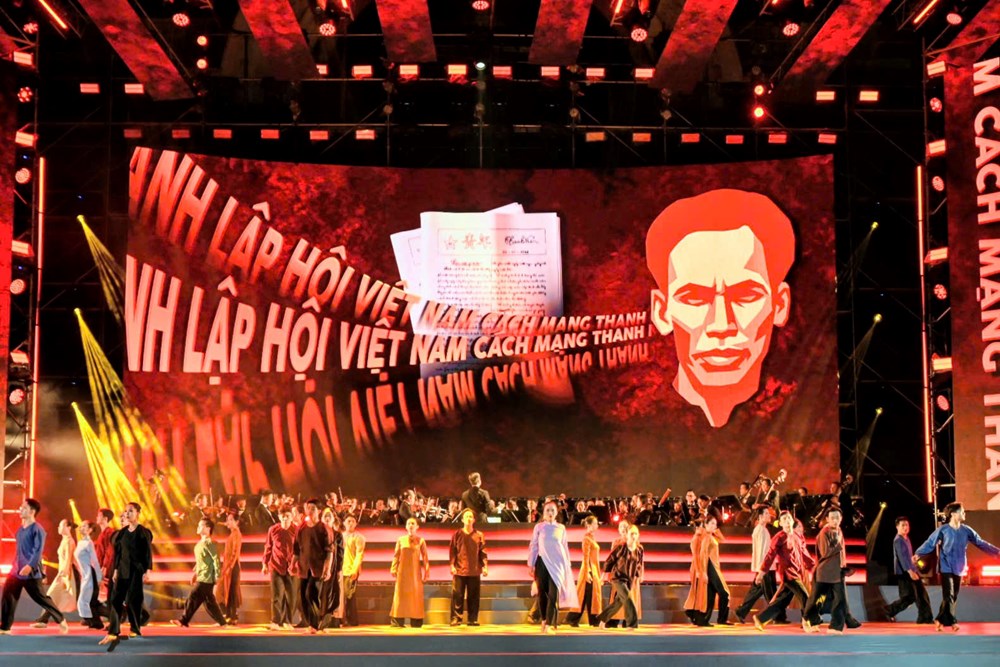 Chương trình nghệ thuật “Ánh sáng niềm tin và khát vọng” mừng thành công Đại hội XIV của Đảng - ảnh 4