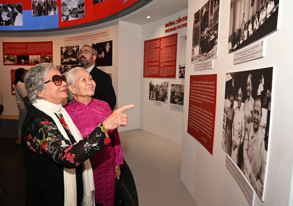 Khai mạc trưng bày chuyên đề “Nguyễn Thị Bình – Trí tuệ, bản lĩnh và nhân cách Phụ nữ Việt Nam thời đại Hồ Chí Minh” - ảnh 3