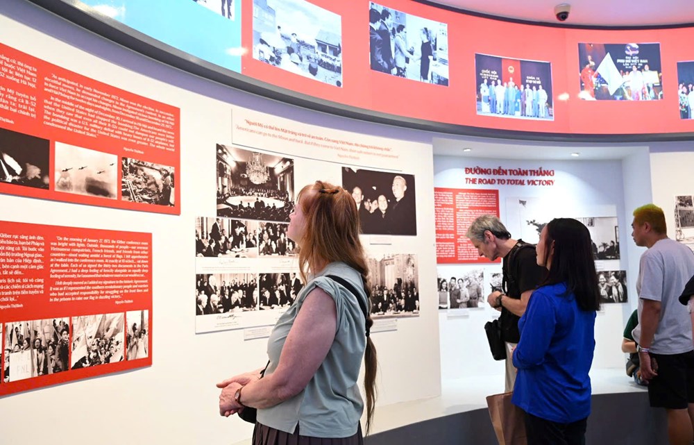 Khai mạc trưng bày chuyên đề “Nguyễn Thị Bình – Trí tuệ, bản lĩnh và nhân cách Phụ nữ Việt Nam thời đại Hồ Chí Minh” - ảnh 4