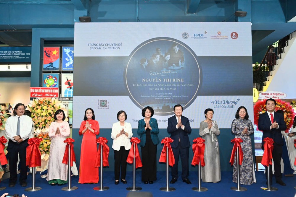 Khai mạc trưng bày chuyên đề “Nguyễn Thị Bình – Trí tuệ, bản lĩnh và nhân cách Phụ nữ Việt Nam thời đại Hồ Chí Minh” - ảnh 1