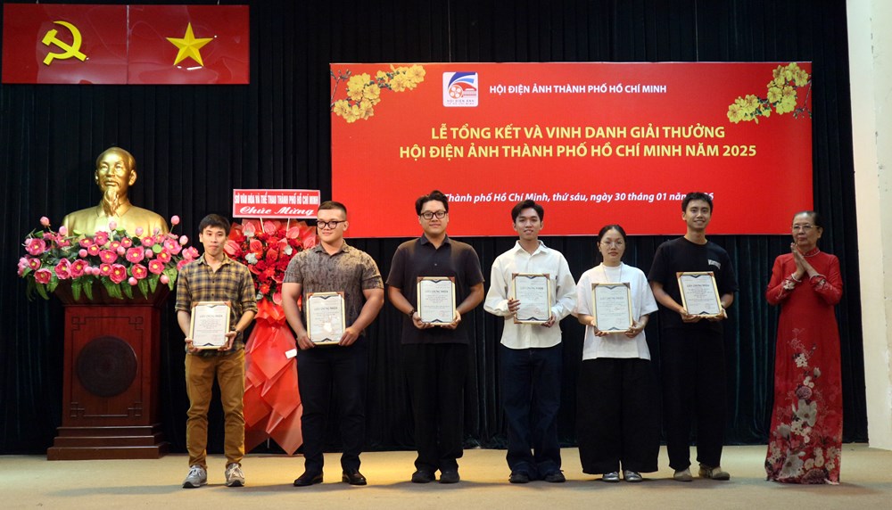 Hội Điện ảnh TP.HCM vinh danh 8 tác phẩm xuất sắc năm 2025 - ảnh 3