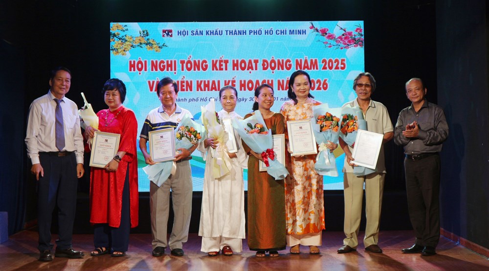 Sân khấu TP.HCM dựng hơn 100 vở diễn trong năm 2025 - ảnh 2