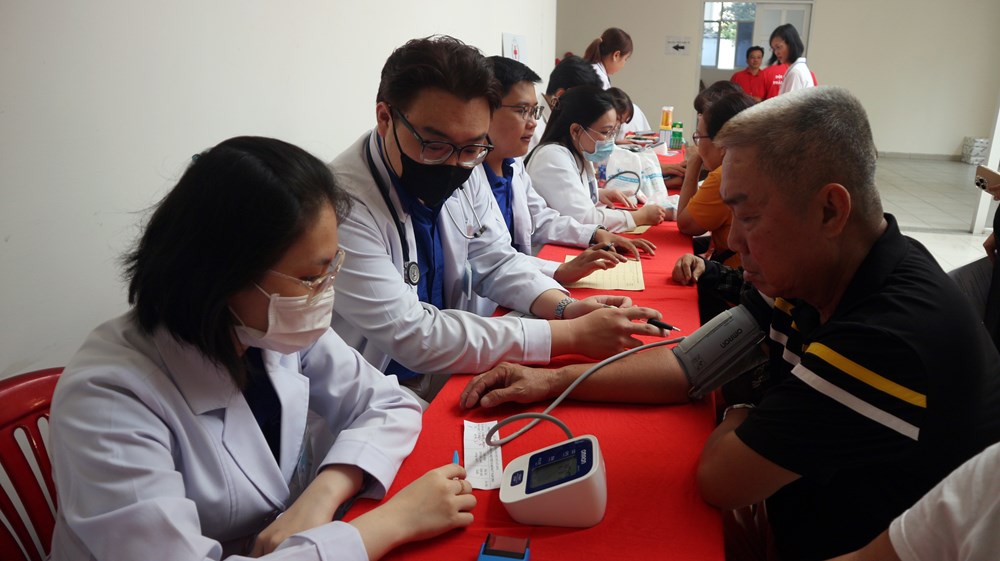 “Tết Nhân ái – Chợ Tết 0 đồng” đến với hơn 1.200 người dân khó khăn tại TP.HCM - ảnh 3