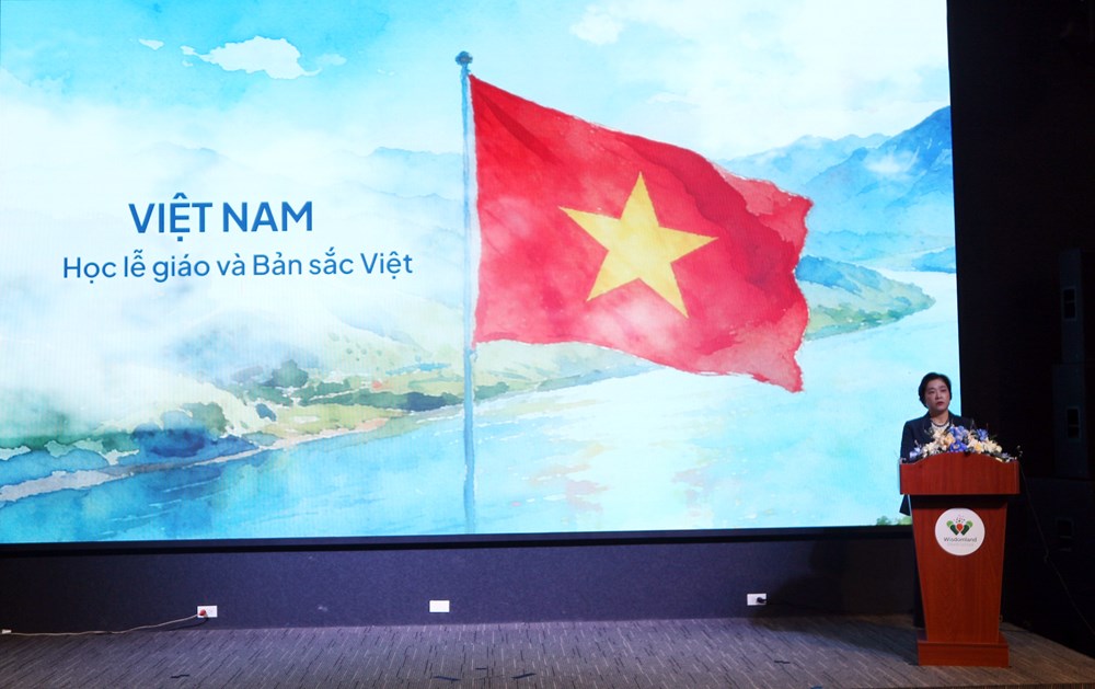 Giữ bản sắc văn hóa Việt trong hành trình hội nhập - ảnh 2