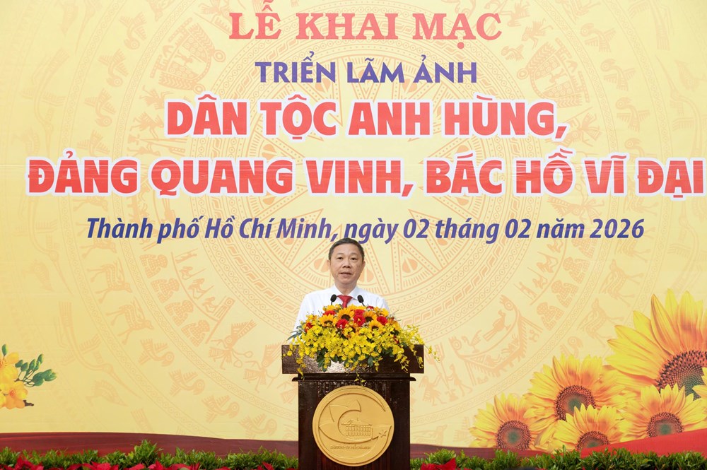 TP.HCM: Triển lãm ảnh kỷ niệm 96 năm thành lập Đảng - ảnh 2