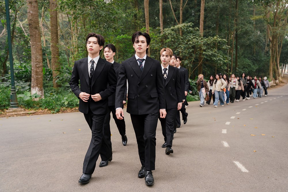 Dàn “Tân binh toàn năng” đổ bộ Hà Nội từ concert “Đấu trường Sấm” - ảnh 3